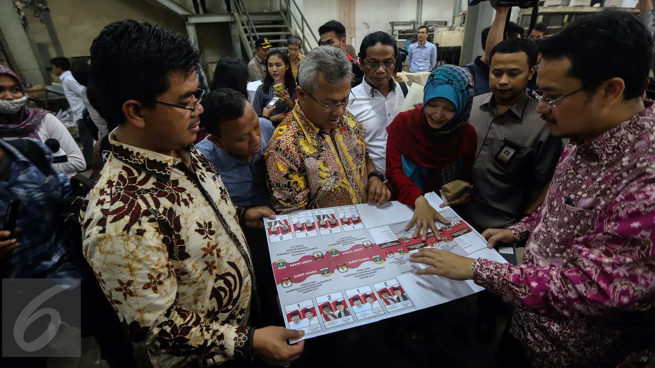 20170111-Pimpinan KPU Cek Pencetakan Surat Suara Pilkada Banten-Jakarta
