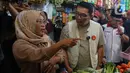 Sejumlah permasalahan yang dihadapi para pedagang dan pembeli di pasar tradisional saat ini adalah tingginya harga bahan pokok, kebersihan pasar, dan akses transportasi. (Liputan6.com/Angga Yuniar)