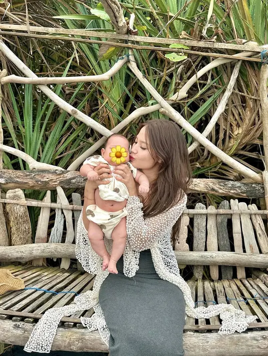 <p>[Instagram/mariaeka_]</p>