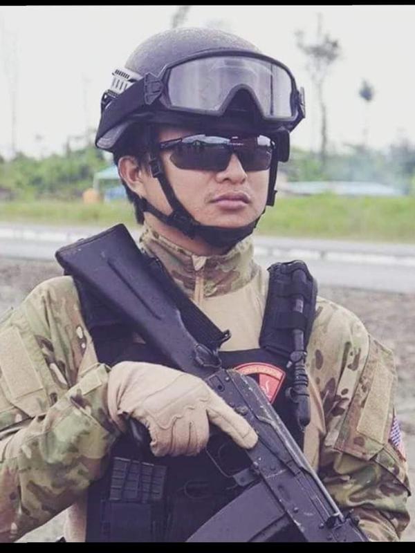 Briptu Hedar ditemukan bersimbah darah dengan luka tembak ditubuhnya. (Liputan6.com/Facebook Haedar/Katharina Janur)