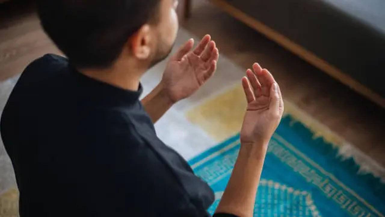 Amalan Jumat Terakhir Bulan Rajab, Rahasia Rezeki Mengalir Deras