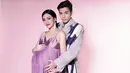 Tidak lama lagi, Celine Evangelista akan melahirkan anak pertama buah cintanya dengan Stefan William. Menurut perkiraan, Celine akan melahirkan pada pertengahan Oktober atau paling lambat tanggal 10 November. (Instagram/robin_alfian)