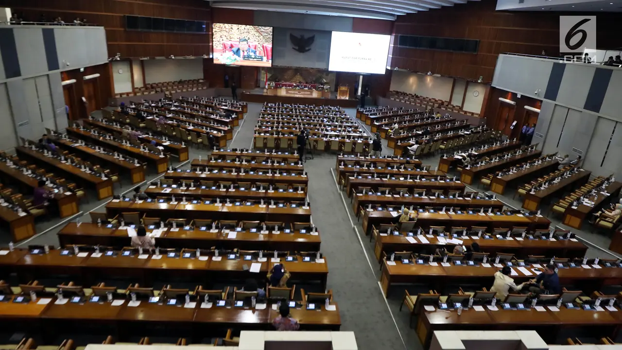 Rapat Paripurna Bahas RUU SDA dan Pekerja Sosial