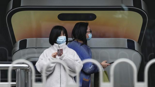 Akibat Lockdown, Pekerja Tinggalkan Zona Industri Kota Zhengzhou di China