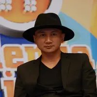 Masukan dan penilaian dari Anji serta para juri lainnya diharapkan dapat membuat idola cilik bagi para pemirsa televisi di tanah air ini lebih mengenali bakat dan karakternya dalam bernyanyi. (Wimbarsana/Bintang.com)