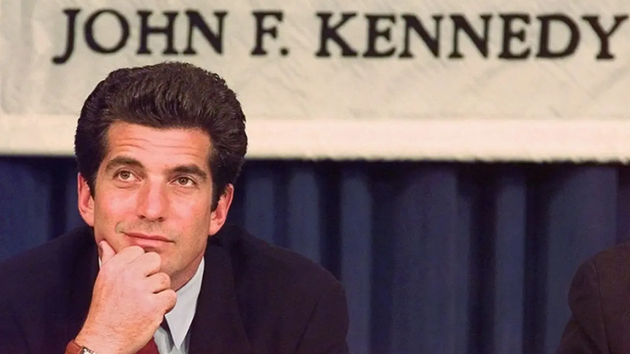 John F. Kennedy Jr (Stephan Savoia/AP Photo)