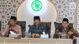 Menkopolhukam Hadi Tjahjanto mengajak MUI untuk turut andil dalam menjaga keamanan dan keharmonisan setelah masa Pemilu 2024. (Liputan6.com/Herman Zakharia)