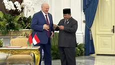 Prabowo Diberi Hadiah Tak Biasa dari Presiden Belarus
