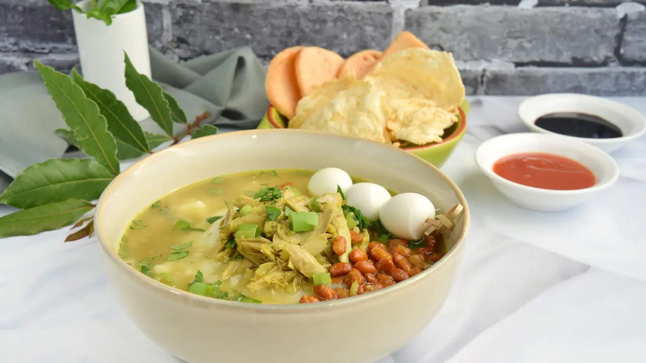 bubur ayam telur puyuh