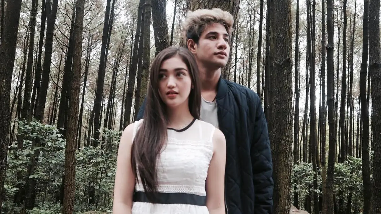 [Bintang] Gaya Gemesin Sampai Romantis Maksimal, Ini 5 Potret Mesranya Ranty Maria-Ammar Zoni