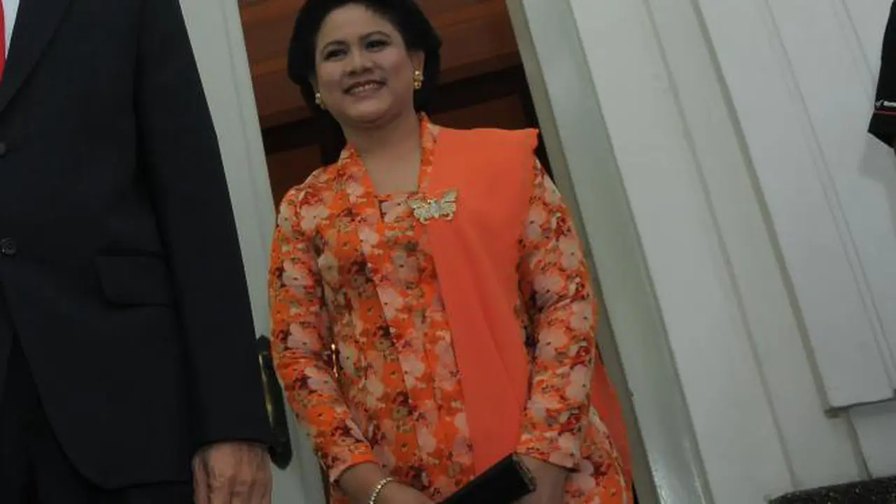 Top 5 Lifestyle: Kebaya Kutu Baru Iriana Jokowi Jadi Favorit