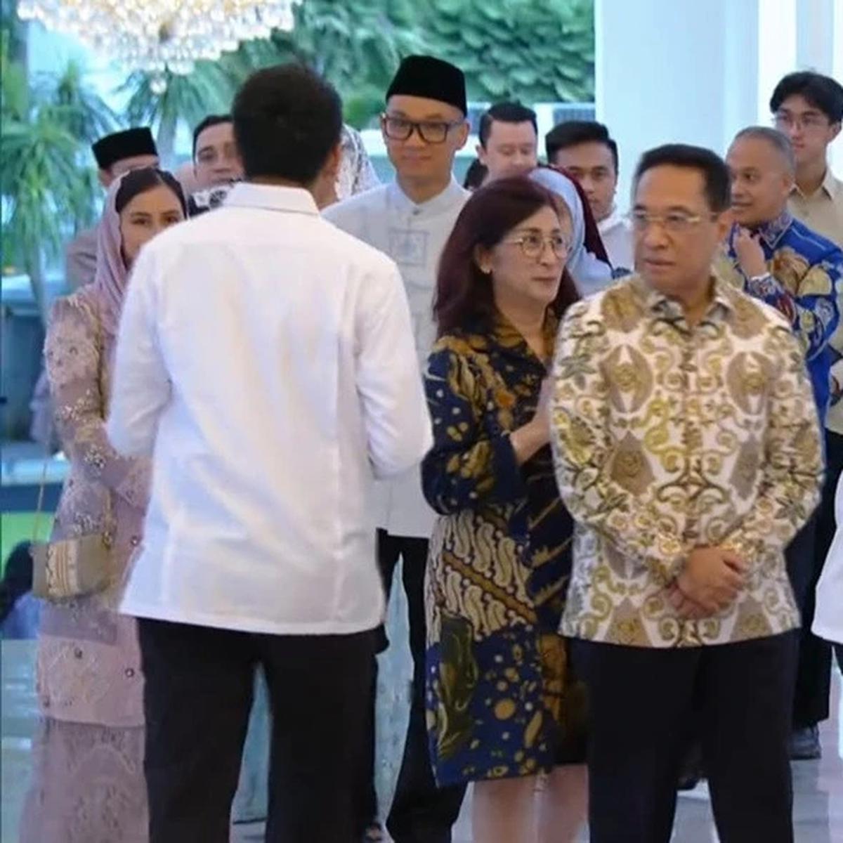 Menteri Antre Open House Prabowo
