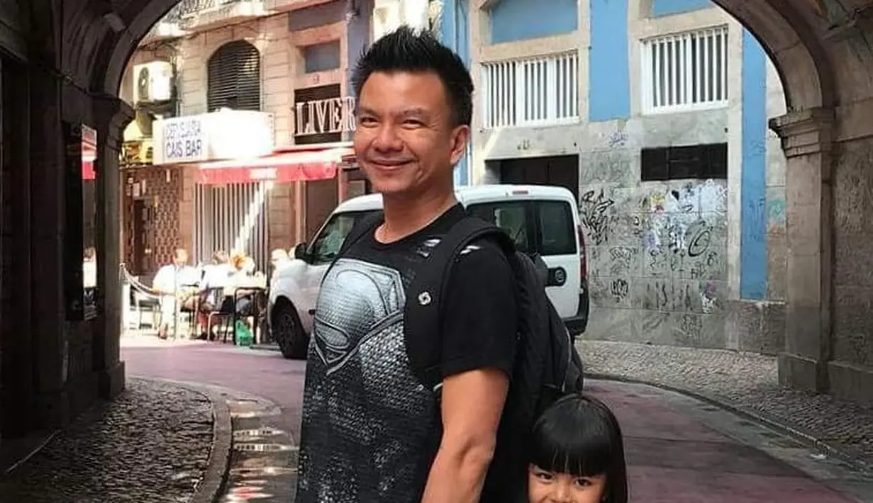 <p>Dari pernikahan tersebut, mereka dikaruniai seorang anak perempuan yang bernama Aisha. Jerry Aurum sempat jadi sorotan publik saat ia tersandung kasus narkoba. [Foto: Instagram/jerryaurum]</p>