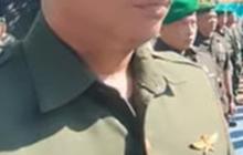 Jokowi Ngakak Saat Babinsa Langkah Tegap di Atas Panggung Timbulkan Suara Gedobrak 'Harus Pakai PBB