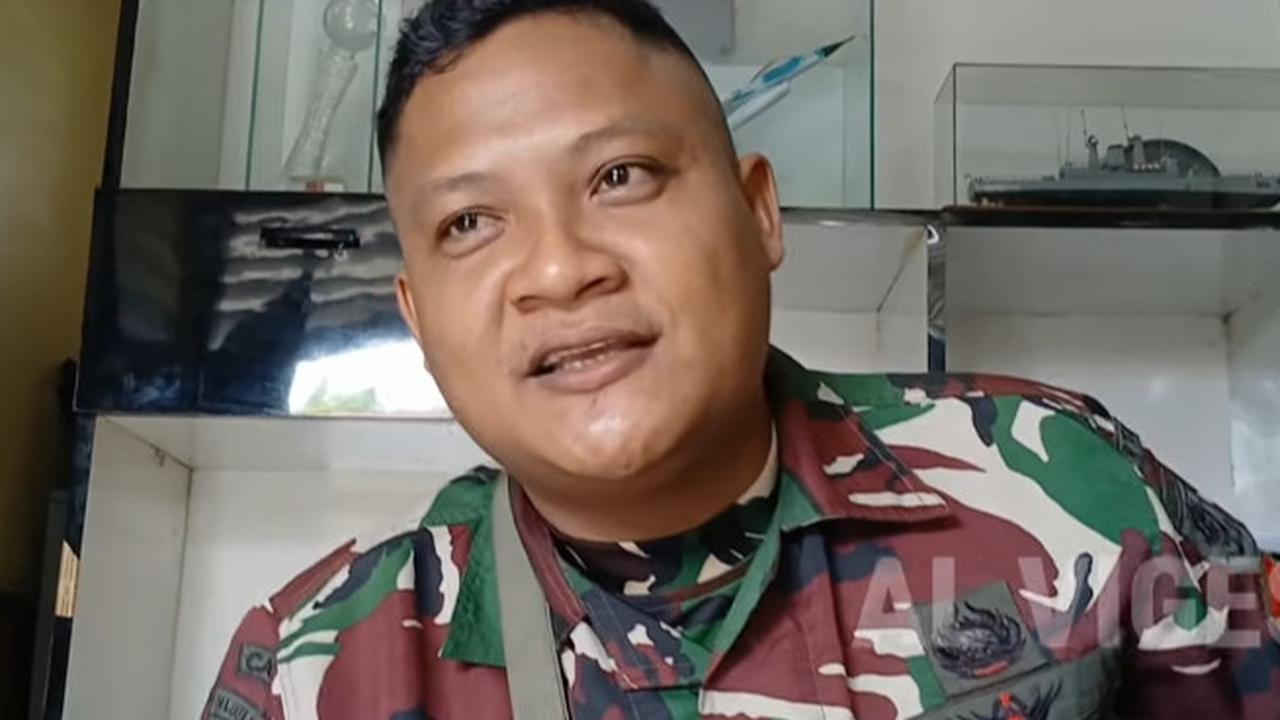 Tak Gengsi, Usai Dinas Prajurit TNI AD Ini Jualan Bakso Perhari Rp1 Juta 'Lumayan Buat Beli Pampers