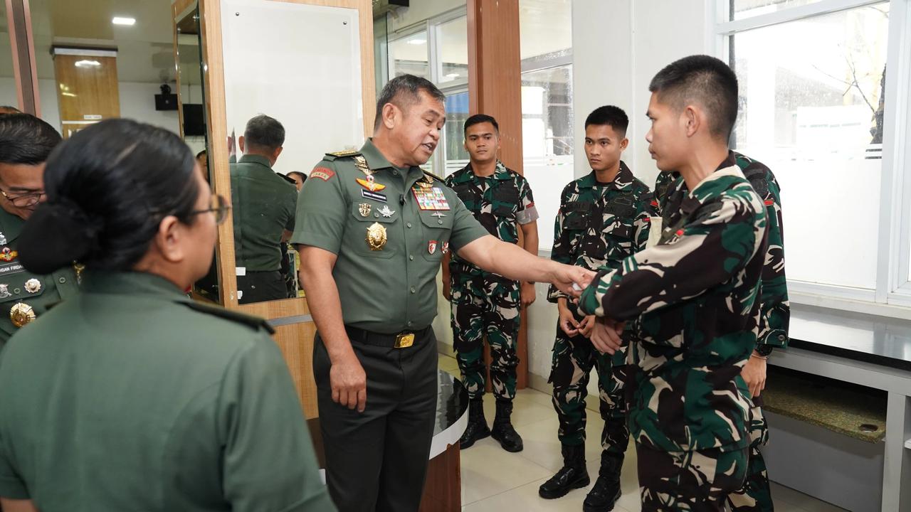 FOTO: Kasad Tinjau Modernisasi Fasilitas RSPAD Gatot Soebroto