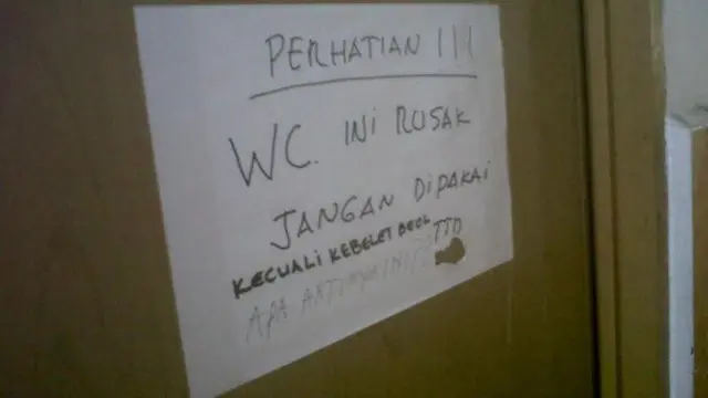 6 Pemberitahuan Barang Rusak Ini Curi Perhatian, Kocak