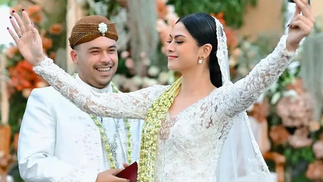 10 Artis Rasakan Tahun Baru 2025 Perdana Sebagai Pasutri, Terbaru Delia Septianti
