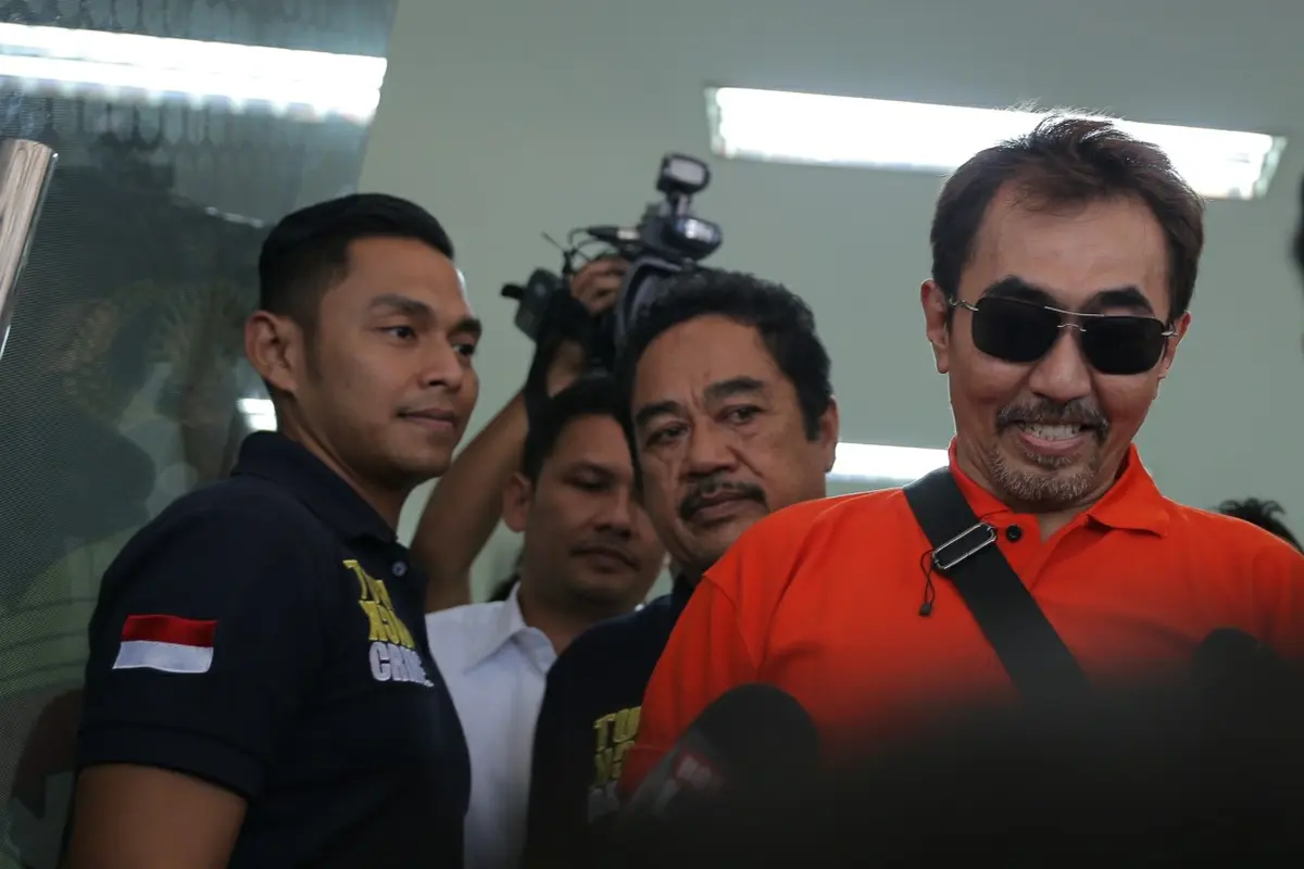 [Bintang] Aa Gatot Brajamusti