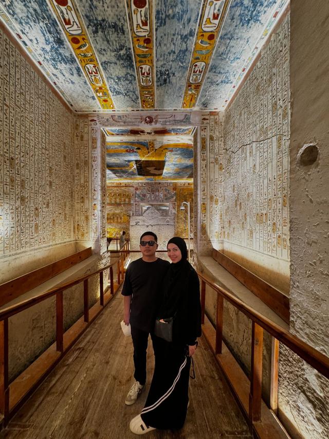 7 Potret Ratna Galih Liburan Ke Mesir Bareng Suami, Sambil Belajar Sejarah