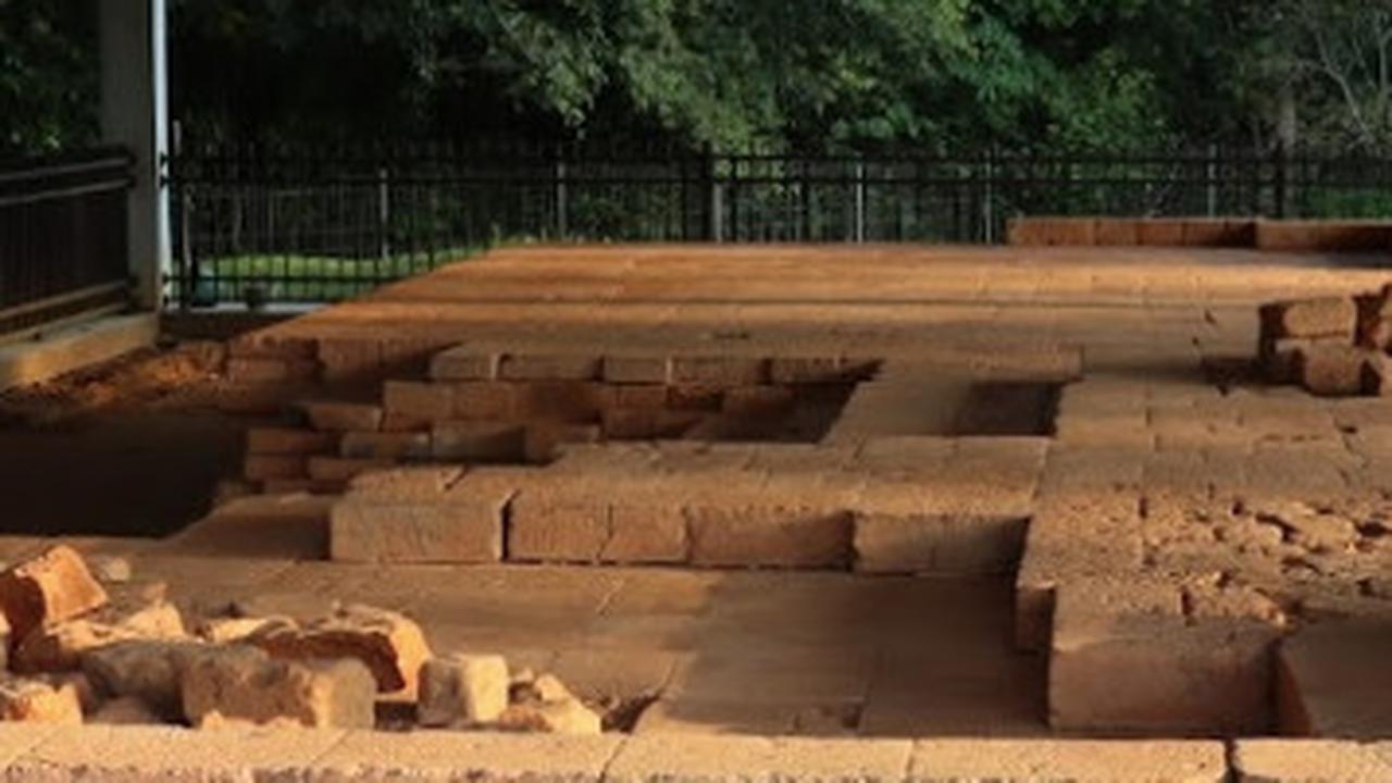 3. Candi Bumi Ayu<br>