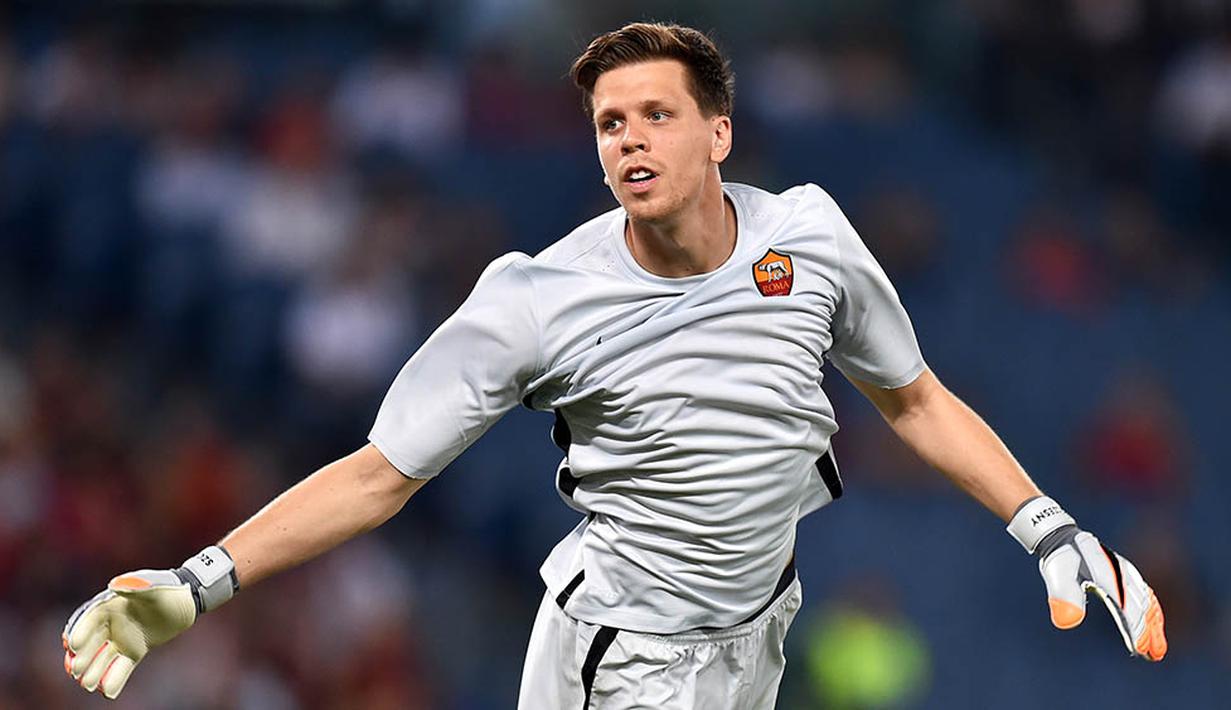 3. Wojciech Szczesny, dipinjamkan ke AS Roma, kiper asal Polandia ini berhasil tampil apik, namun kemungkinan dirinya akan menolak kembali ke Arsenal jika hanya menjadi pelapis Petr Cech. (AFP/Alberto Pizzoli)