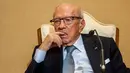 File foto ketika Presiden Tunisia Beji Caid Essebsi dalam konferensi pers di istana kepresidenan di Carthage, dekat ibu kota Tunis pada 3 Oktober 2018. Presiden tertua di dunia ini meninggal dunia di usia 92 tahun pada Kamis (25/7/2019). (AP Photo/Hassene Dridi)