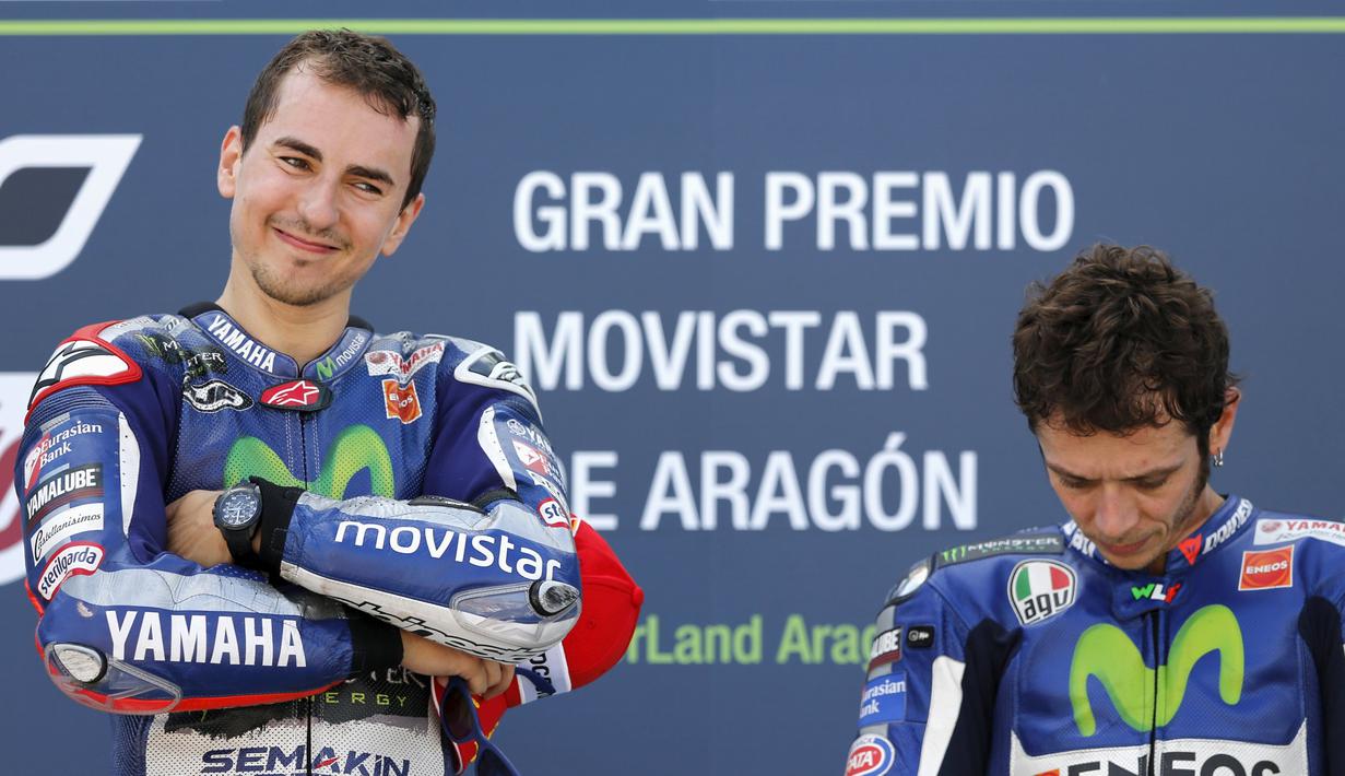Pebalap Yamaha, Jorge Lorenzo, menjuarai MotoGP Aragon, Spanyol, Minggu (27/9/2015). Sementara Valentino Rossi di peringkat ketiga. (Reuters/Marcelo del Pozo)