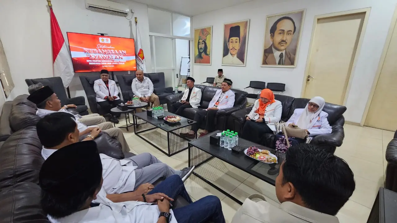 Irwan Setiawan memimpin rombongan pengurus PKS Jatim bersilaturahim ke pengurus DPD Partai Gerindra Jatim. (Istimewa).