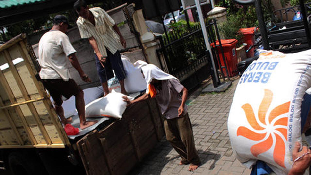 Wapres JK wacanakan impor beras padahal stok Bulog masih cukup