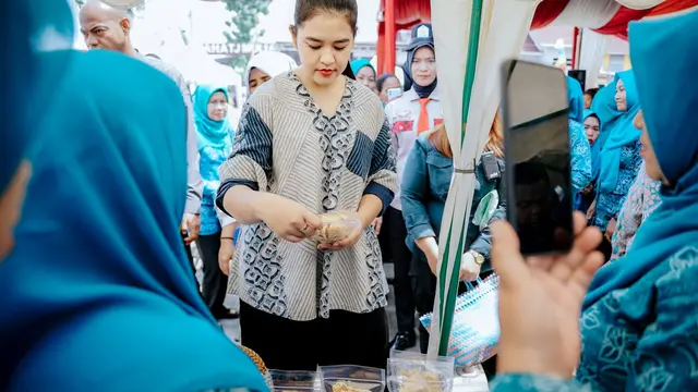 Kahiyang Ayu Temui Kader PKK