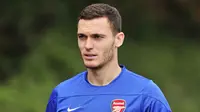 Vermaelen: Arsenal Harus Tetap Pede Usai Kalah dari MU