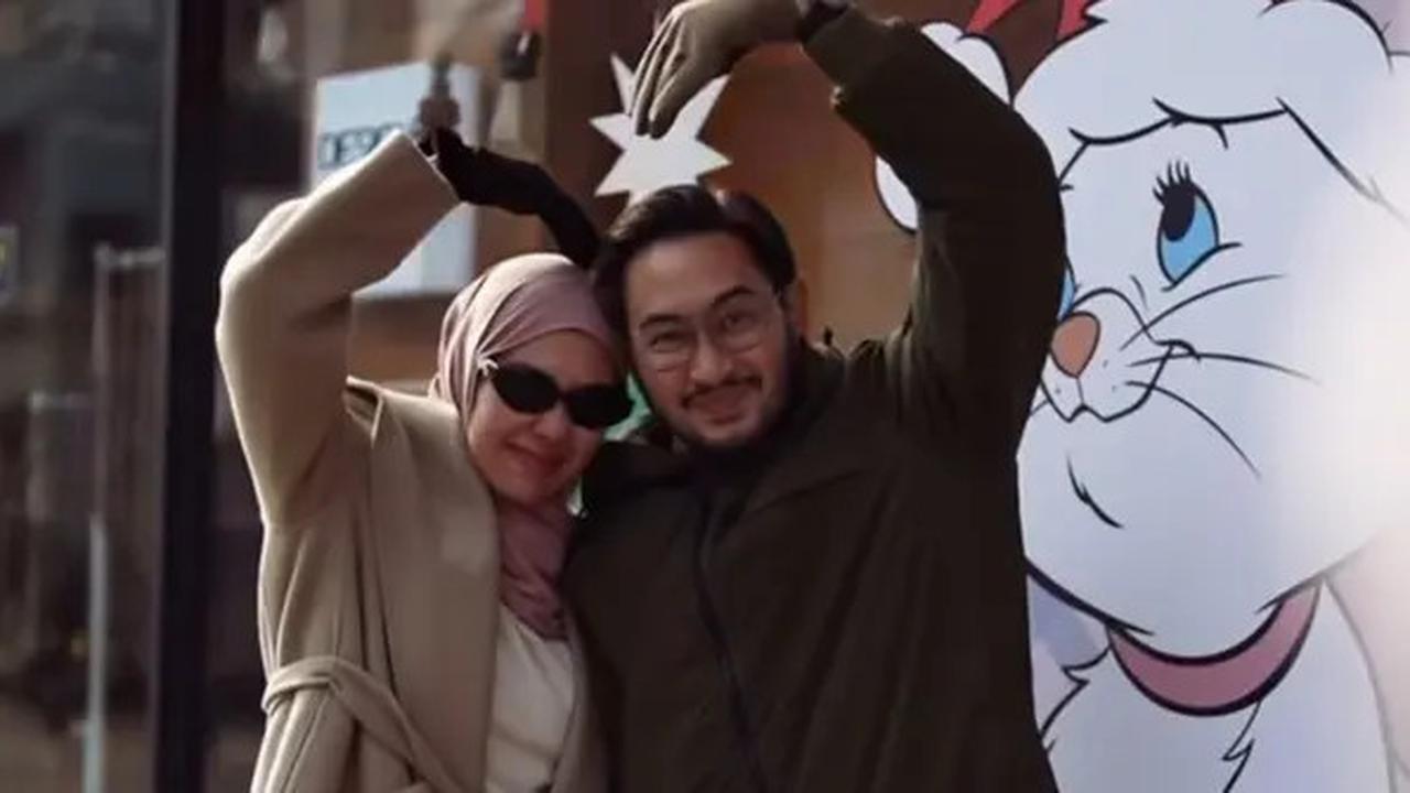 6 Potret Romantis Jeje Govinda dan Syahnaz Sadiqah Liburan ke Korea Selatan Sebelum Dilantik Jadi Bupati Bandung Barat