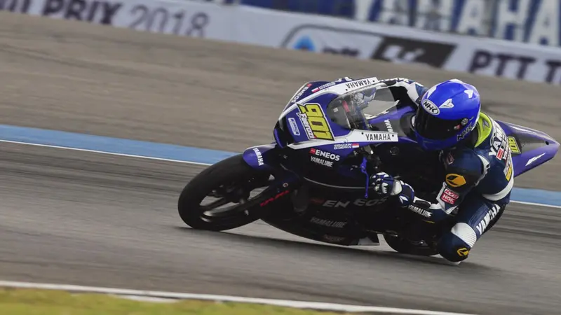 M Faerozi beradaptasi dan terus tingkatkan best-time bersama Yamaha Racing Indonesia di Sirkuit Buriram, Thailand