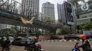 Pemerintah Provinsi DKI Jakarta membangun empat JPO dengan mengusung konsep bernuansa modern yaitu JPO PGC Cilitan, JPO Sunter Barat, JPO Mas Mansyur, JPO Dukuh. (Liputan6.com/Angga Yuniar)