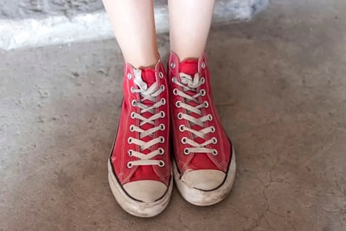 Cuci Sepatu Sneakers