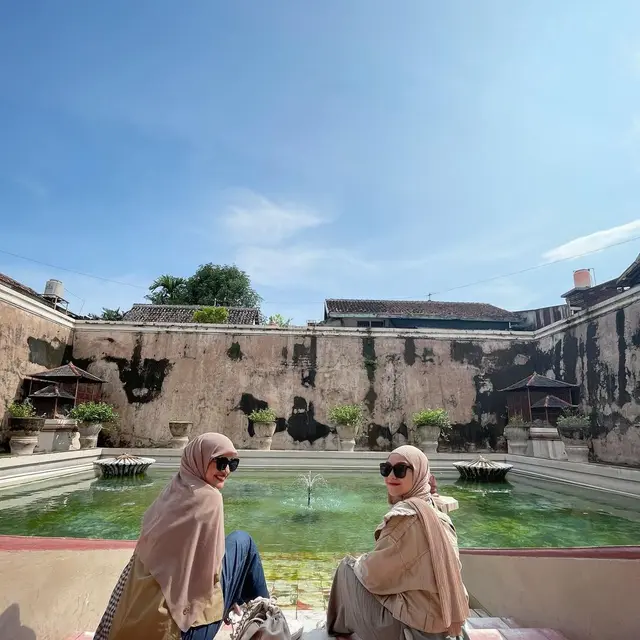 Temu Kangen, Ini 6 Momen Kebersamaan Shireen Zungkar dan Zaskia Mecca di Jogja