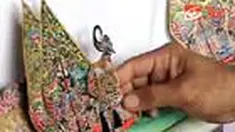 Untuk satu paket miniatur wayang berbingkai besar dijual dengan harga Rp 3 juta sampai Rp 8 juta. Pemesannya berasal dari mancanegara. 