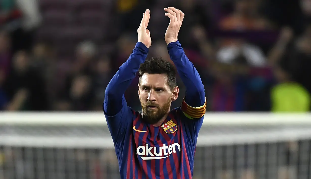 1. Lionel Messi - Barcelona : 686 Voting. (AFP/Lluis Gene)