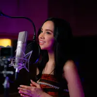 "Jauh Di Sana" resmi diluncurkan sebagai soundtrack versi bahasa Indonesia dari film animasi "Moana 2" oleh Lyodra (Dok/Disney Indonesia/Moana 2)
