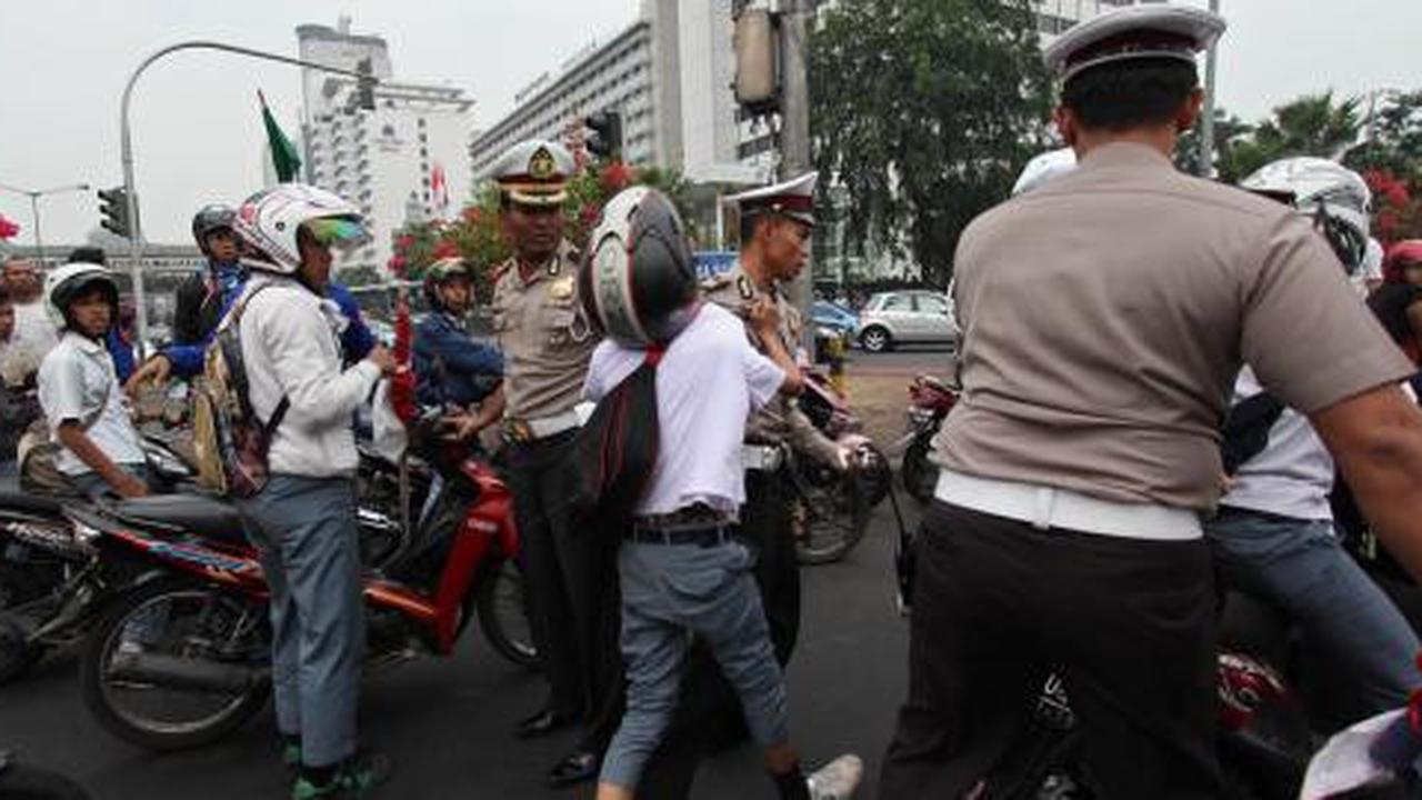 Konvoi sambil mabuk, pelajar dihukum lari keliling gedung