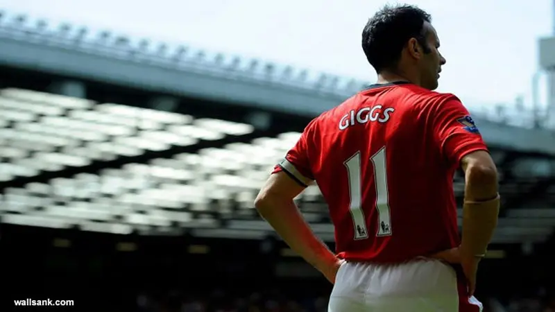 giggs-130814a.jpg