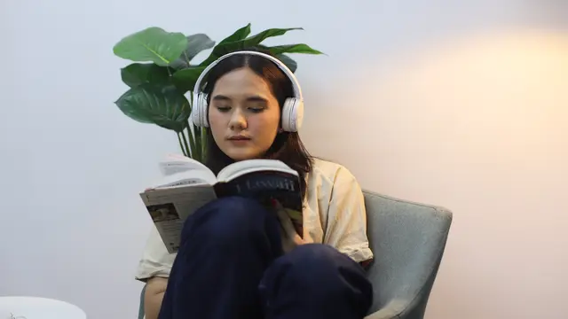 1. Membaca Buku yang Sudah Lama Ingin Diselesaikan