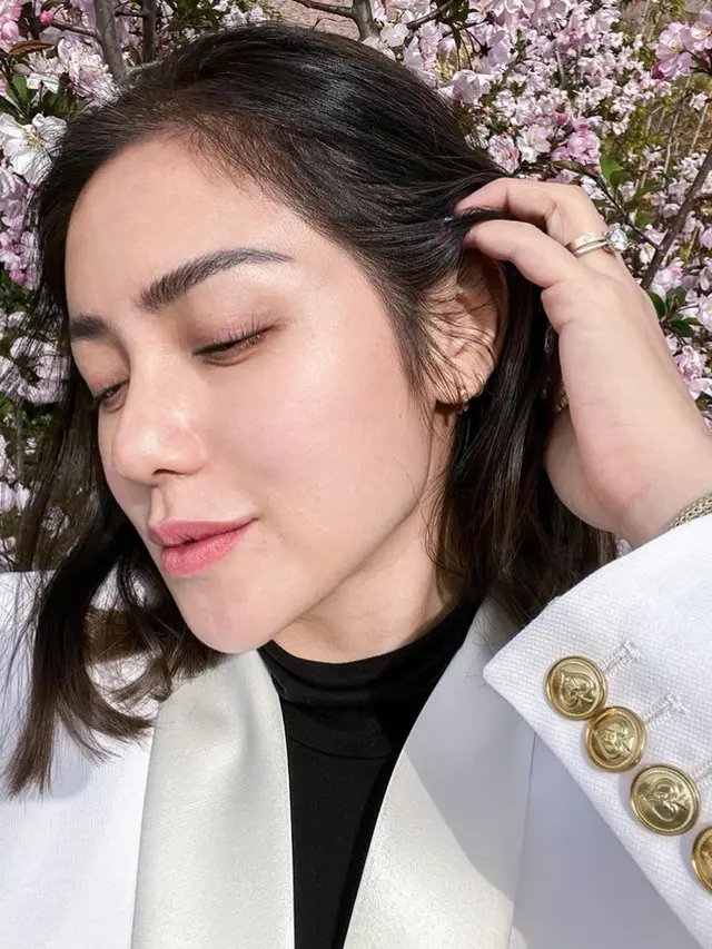 Operasi plastik Jessica Iskandar