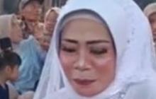 Beda 20 Tahun, Perempuan Ini Menikah dengan Teman dari Anaknya