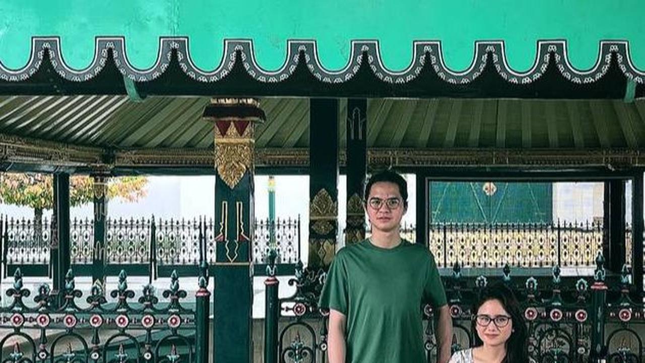 Jalan-Jalan Ke Tempat Keren