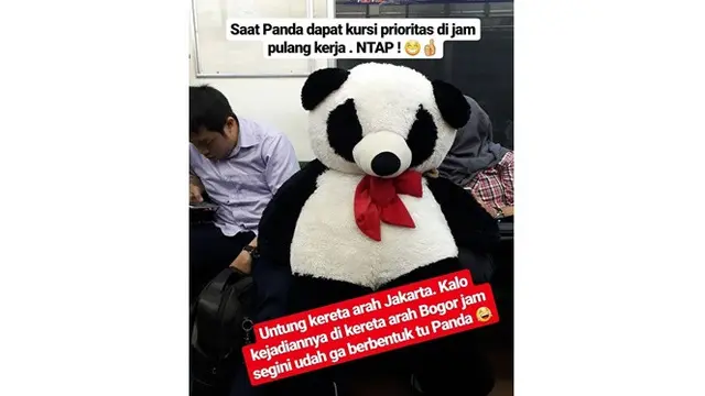 6 Kelakuan Kocak saat di Dalam Kereta Api Ini Bikin Ketawa