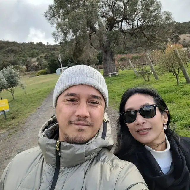Seru Main Salju, Ini 7 Potret Liburan Happy Salma Kunjungi Nenek di Australia