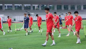Pesepakbola yang tergabung Timnas Indonesia menjalani pemusatan latihan (Training Camp) di Stadion Madya, Kompleks Gelora Bung Karno, Senayan, Jakarta, Senin (1/6/2026). (Bola.com/M Iqbal Ichsan)