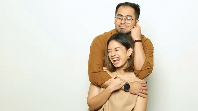 couple desember kompak bersama